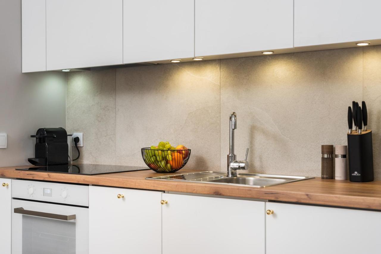 Wielopole17 Miro Apartment With Ac Krasków Εξωτερικό φωτογραφία