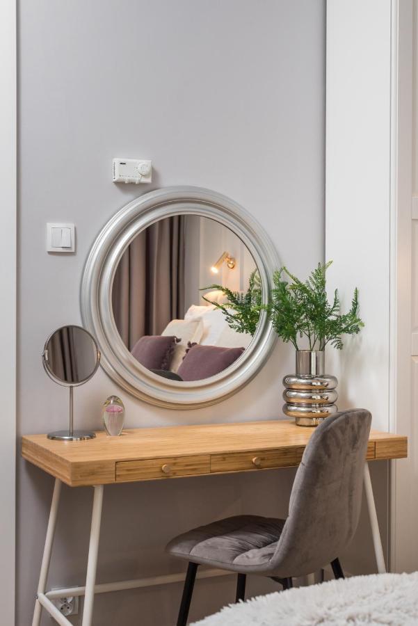 Wielopole17 Miro Apartment With Ac Krasków Εξωτερικό φωτογραφία